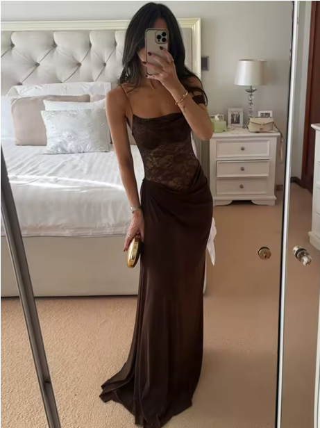 María - Vestido Largo de Encaje