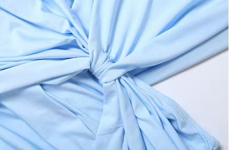 Lia - Vestido Corto Ajustado
